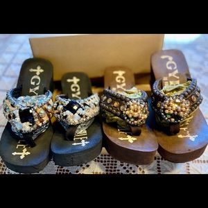 Gypsy Soule Flip Flops 2 pair size 7